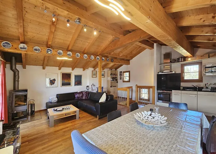 Mountain Village 11 * サース フェー